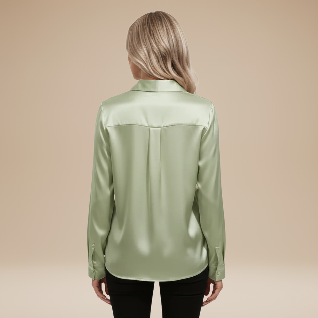 Camicia Clara in Satin: Eleganza Chic e Stile Raffinato